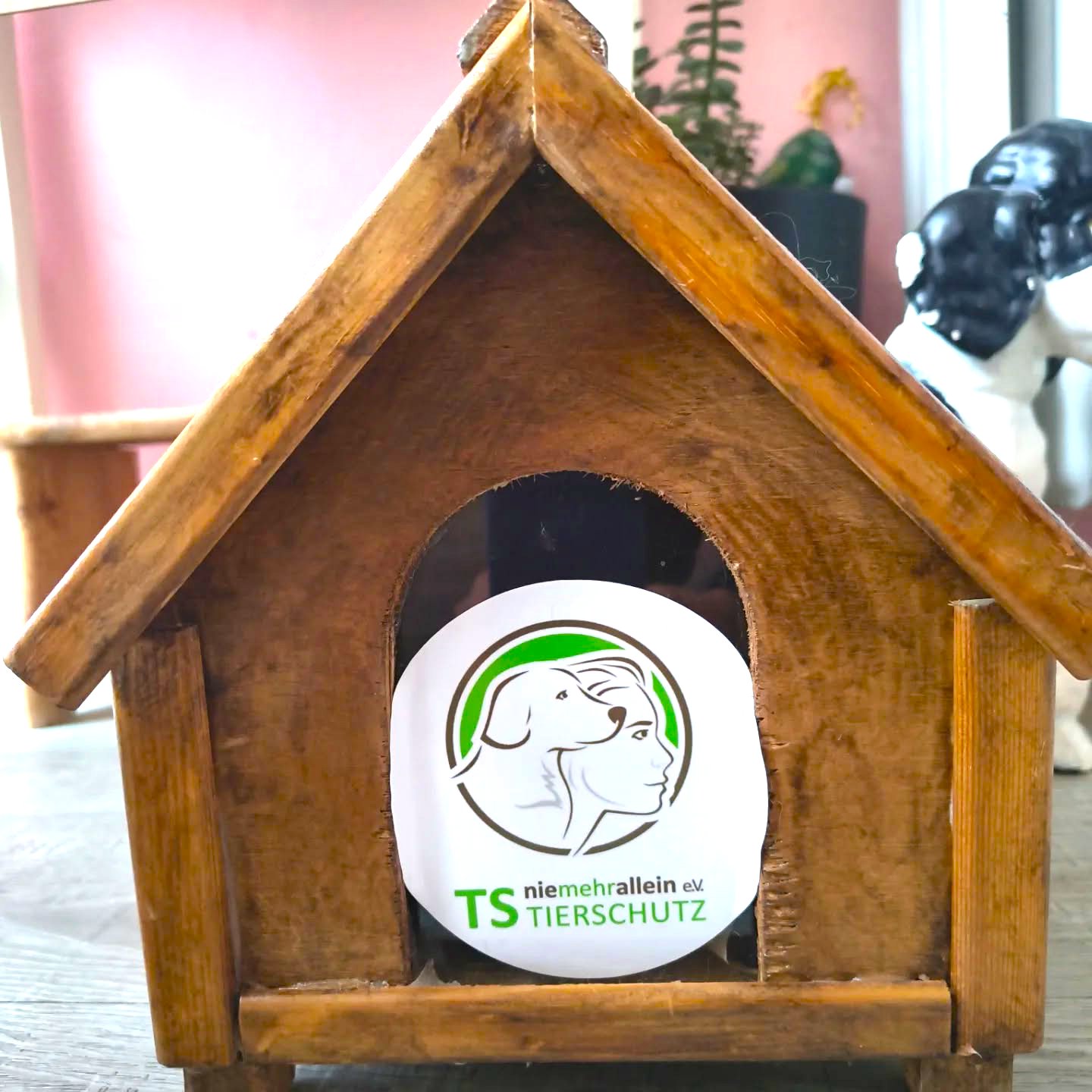 Spendenhütte im Salon Hundepflege München